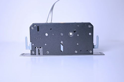 一握開(kāi)啟智能生活,體驗(yàn)超值指紋鎖 榮耀voc智能門(mén)鎖x6